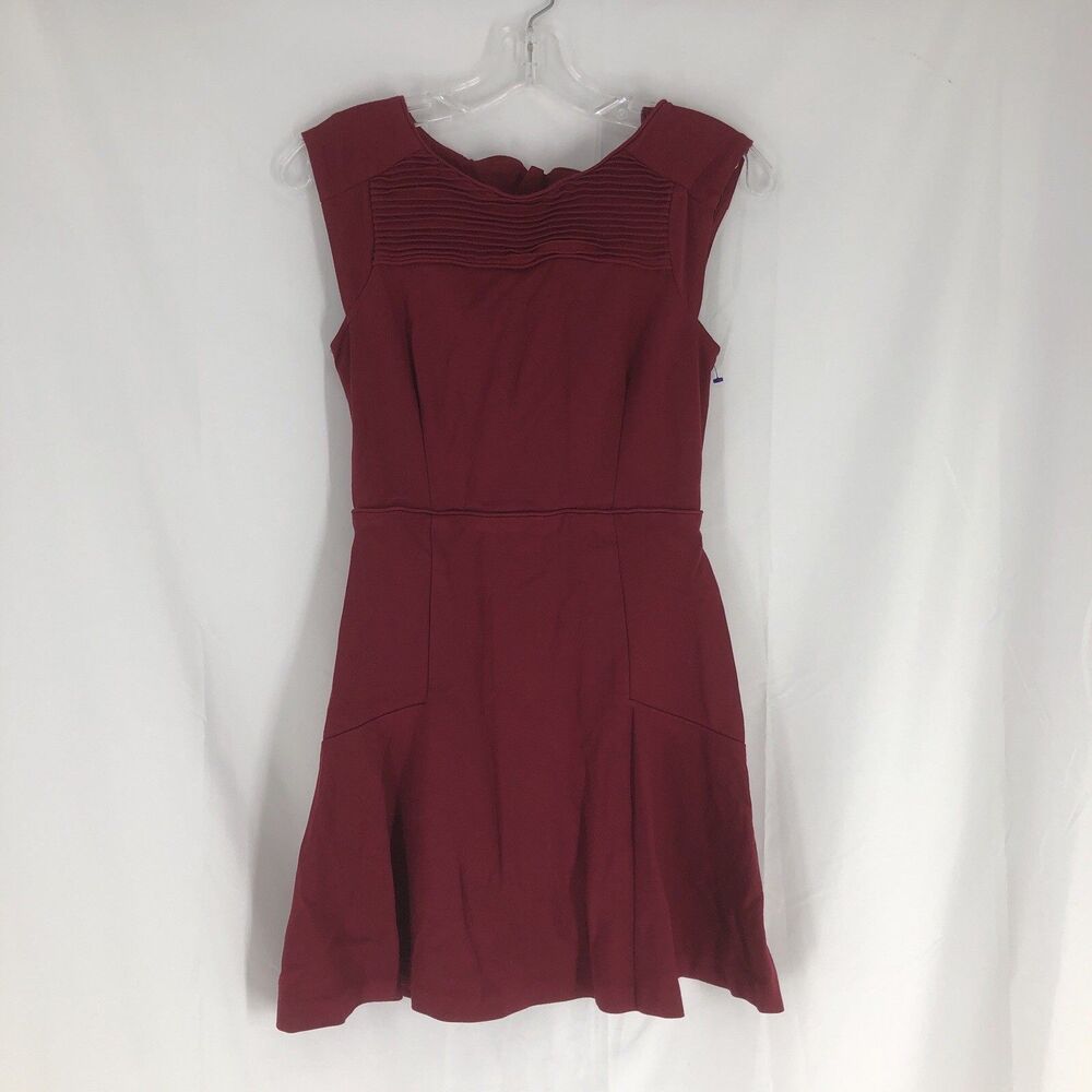 Banana Republic Red Sheath Dress Size 2P Sleeveless Lined Back Zip